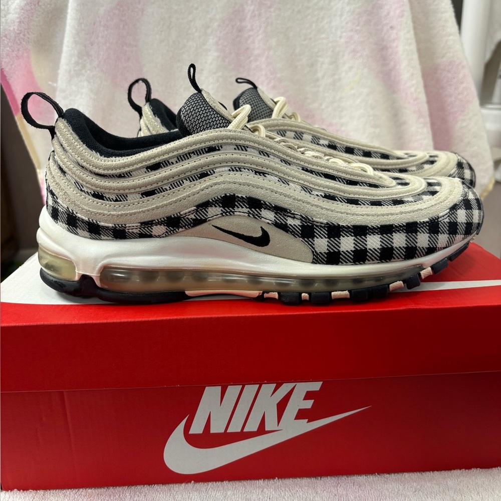 Nike Air Max 97
Plaid Light Cream Men’s 9.5